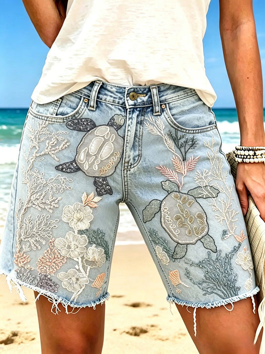Women's sea turtle print shorts